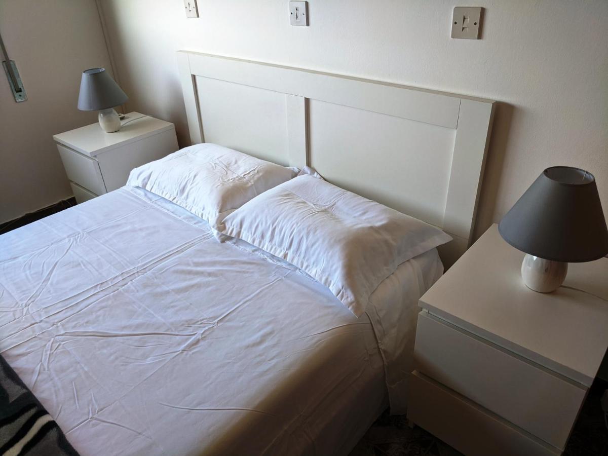 Fantastic 1 Bed Apartment By The Sea Opposite 4 Seasons לימסול מראה חיצוני תמונה