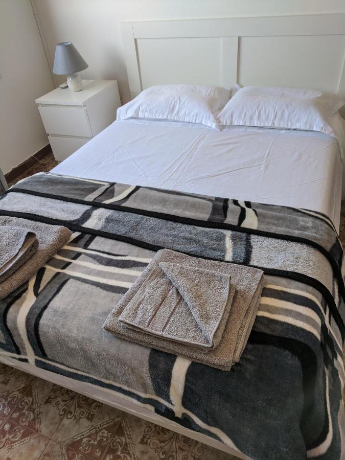 Fantastic 1 Bed Apartment By The Sea Opposite 4 Seasons לימסול מראה חיצוני תמונה