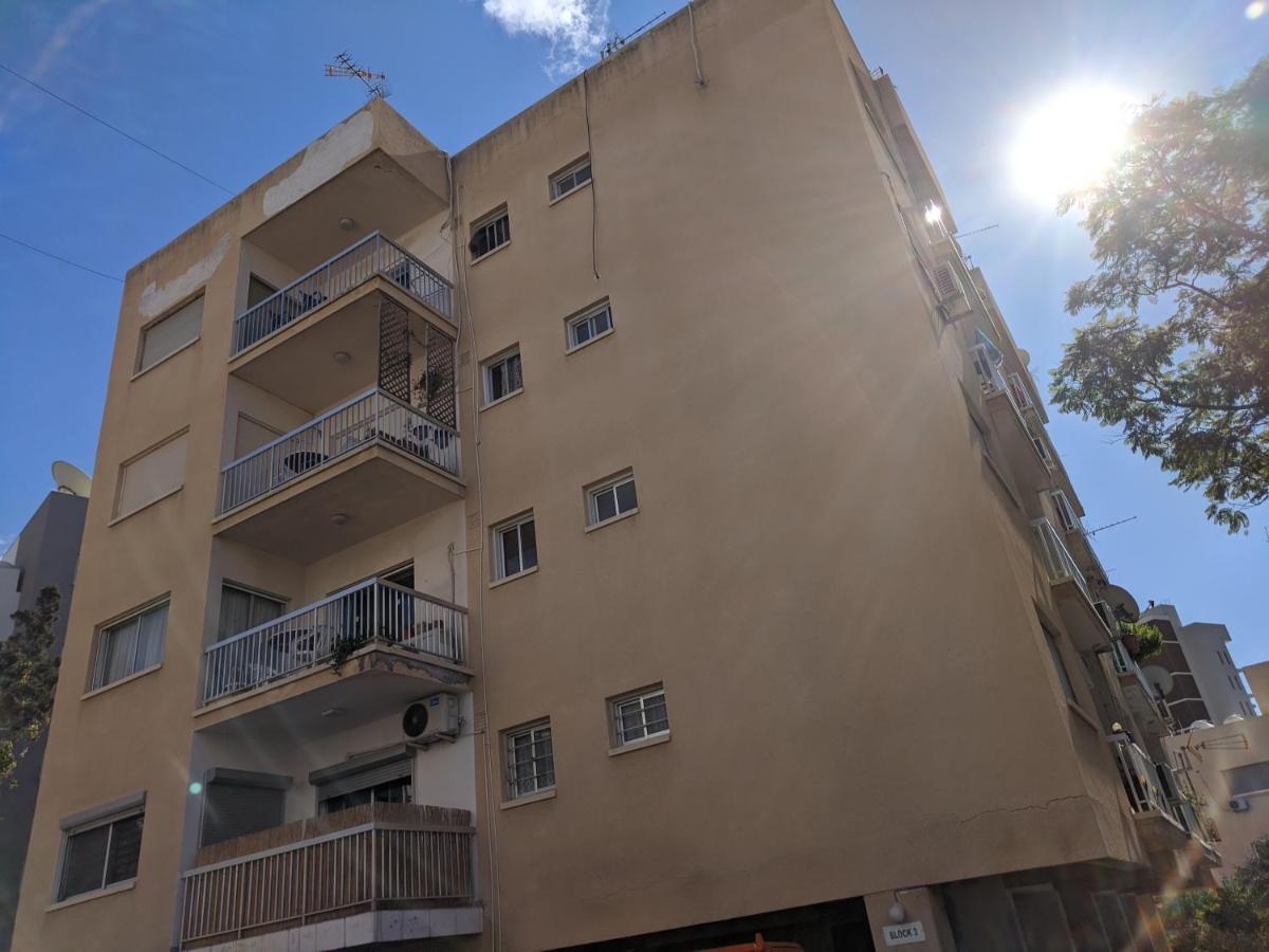 Fantastic 1 Bed Apartment By The Sea Opposite 4 Seasons לימסול מראה חיצוני תמונה